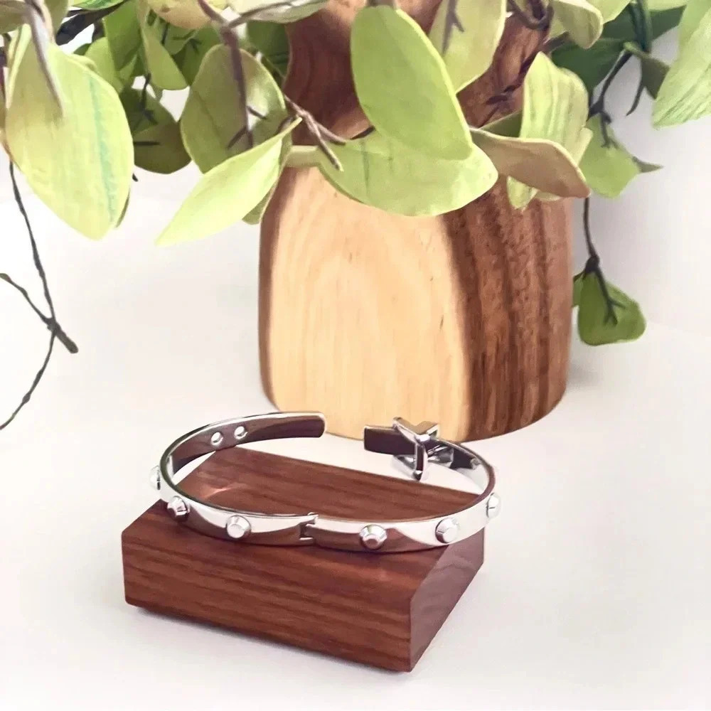 Michael Kors Astor Silver Buckle Bracelet With Studs Hinge Closure 2 adjustments - Picture 5 of 16